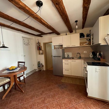 Cozy Holiday Apartment Изола Екстериор снимка